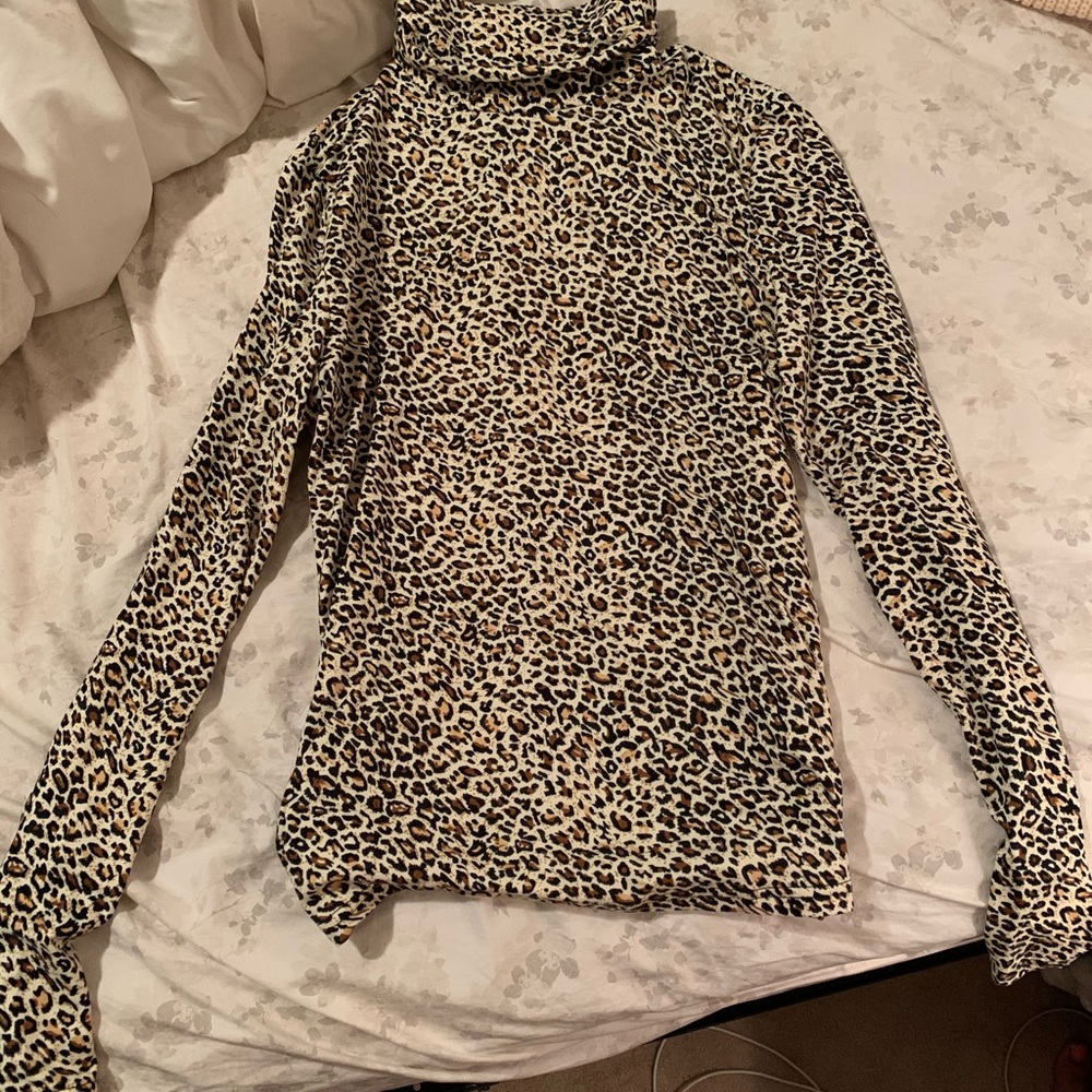 Leopard Turtleneck
